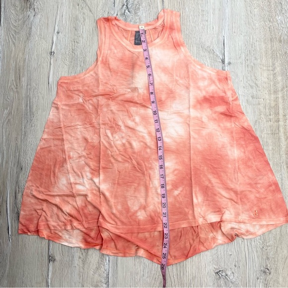 Sweaty Betty Easy Peazy Tank Top - Picture 7 of 10